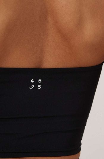 Asos - 4505 halter neck performance vest with inner bra in black