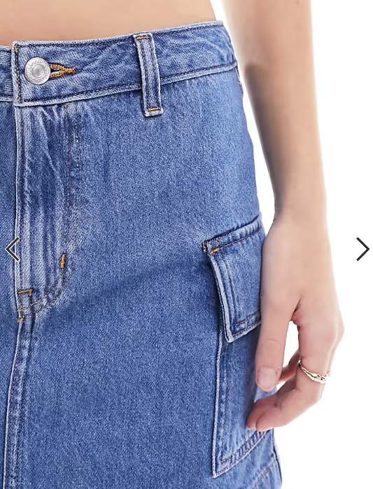 Levi's mini cargo denim skirt in mid blue