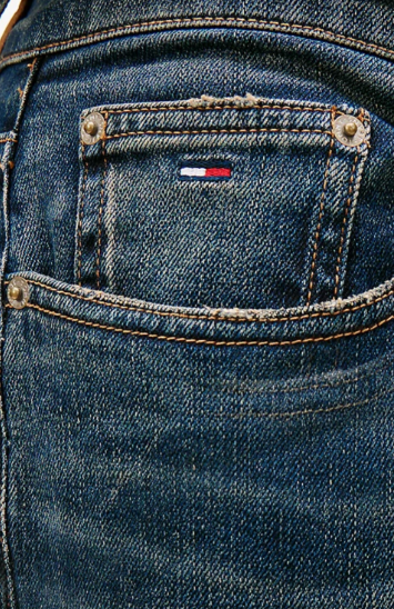 Tommy Jeans. Sonny Faded Regular Tapered Leg Jeans