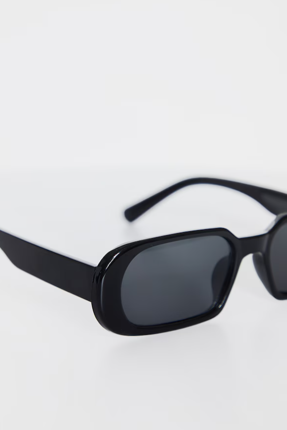 Black Round Frame Slim Sunglasses