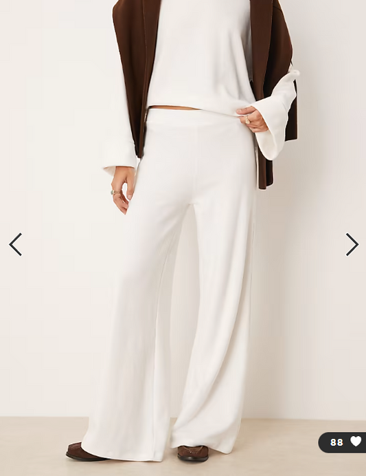 ASOS DESIGN Supersoft wide leg trouser in winter white - WHITE