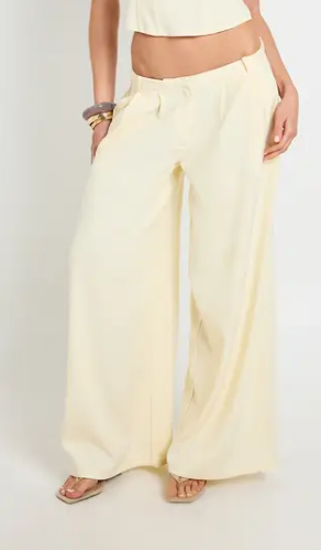 boohoo Extreme Wide Leg Tailored Trousers