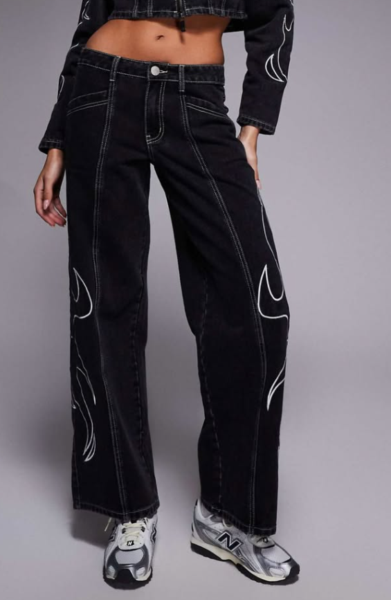 Liquor N poker - NOLA - Washed Black Relaxed Low-Rise Jean with Applique Detail