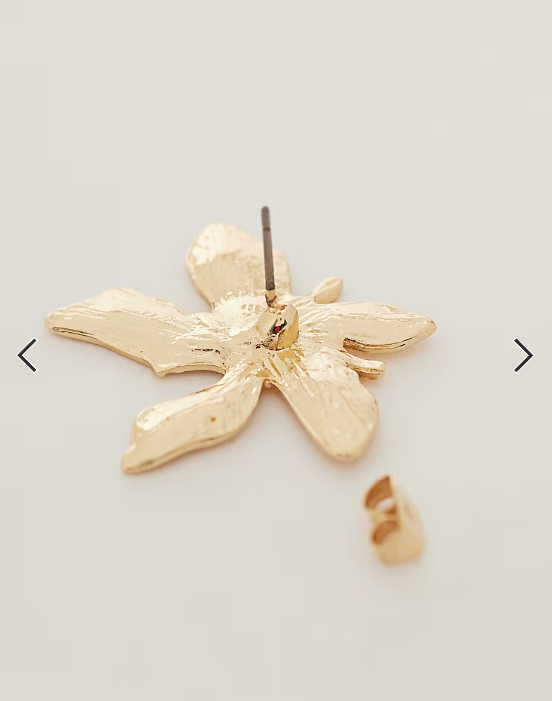ONLY tropical flower earrings in gold