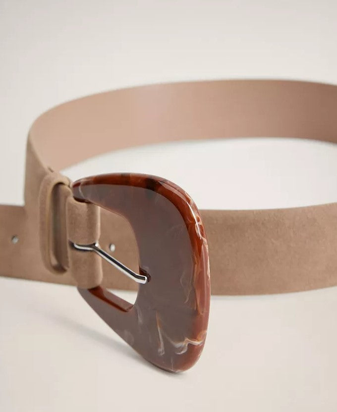 MANGO Resin Buckle Leather Belt Product Features