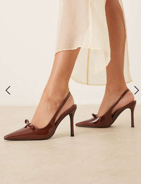 Glamorous slingback heeled shoes with bow in chocolate