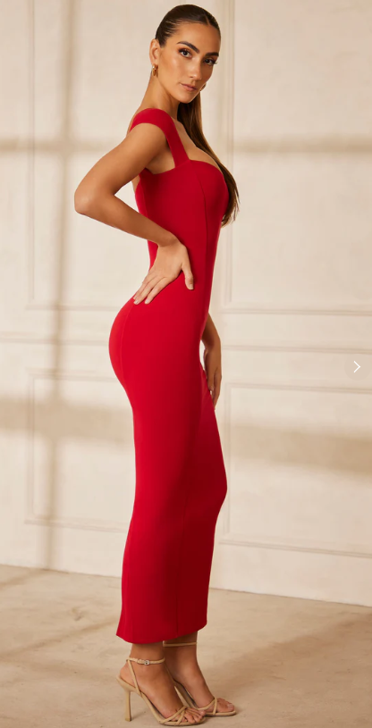 Oh Polly -Sweetheart Neckline Maxi Dress in Red
