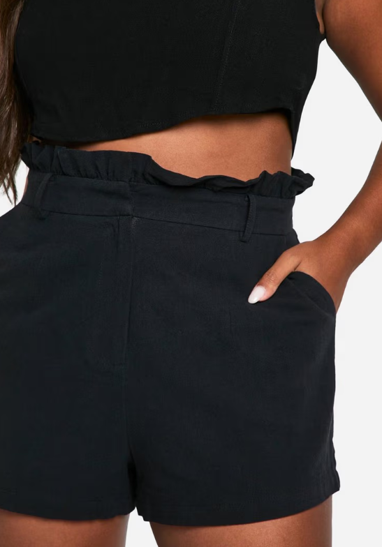 Boohoo - Plus Linen Feel Paperbag Waist Shorts