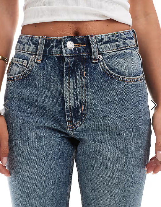 ASOS DESIGN Petite 90s straight jeans in vintage wash
