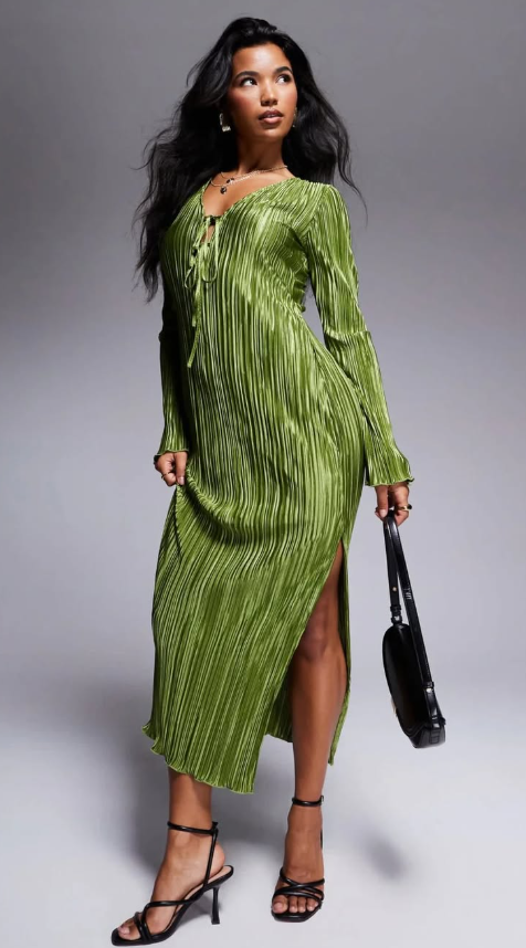 Asos - In The Style exclusive tie front plisse maxi dress in khaki