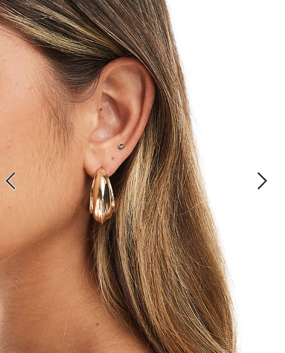 Pieces ridged chunky hoop earrings in gold