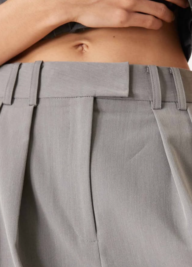 Asos - tailored wide leg trousers with pleat detail in grey