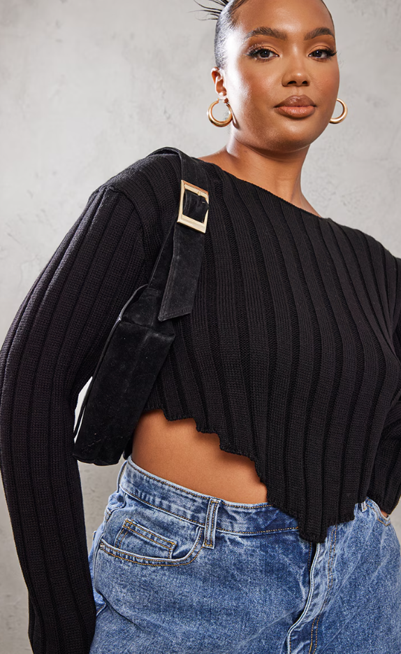 Plus Black Chunky Knit Long Sleeve Dip Hem Crop Top