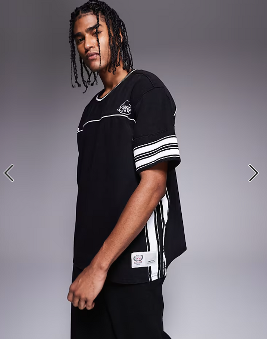 Liquor N Poker - Oversized varsity hockey T-shirt in zwart