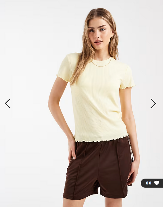 Pieces lettuce edge t-shirt in butter yellow