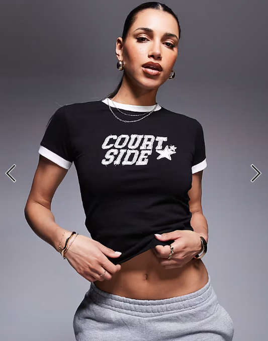 Courtside logo detail contrast seam baby t-shirt in black