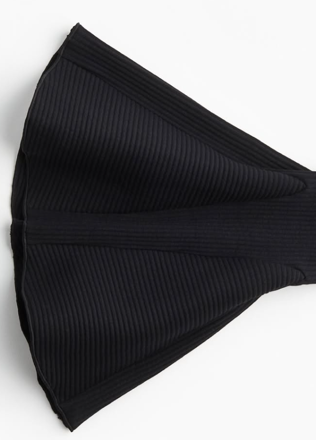 H&M - TRUMPET SLEEVE RIB TOP