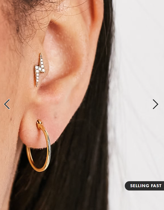 Pieces 18k plated small hoops in gold