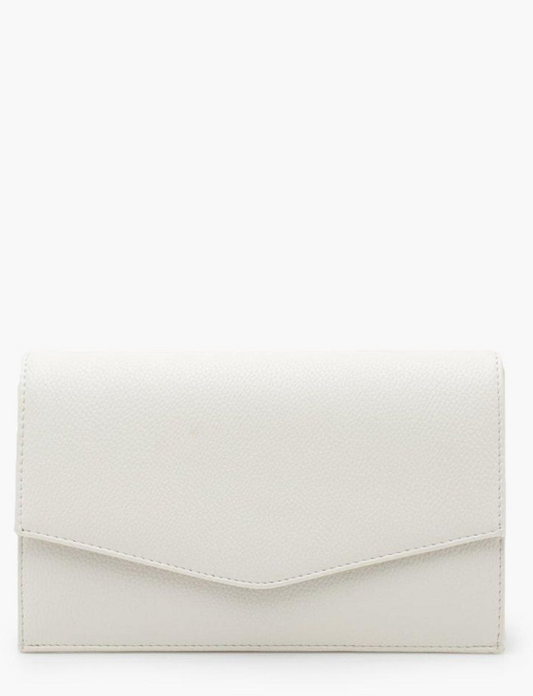 Boohoo Grainy PU Envelope Clutch Bag and Chain - white