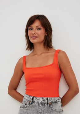 Squared Neck Singlet