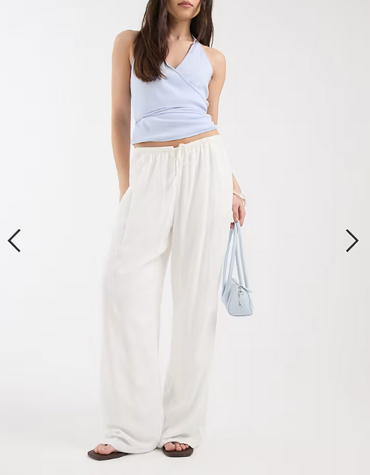 Hollister pull on straight leg trousers in white