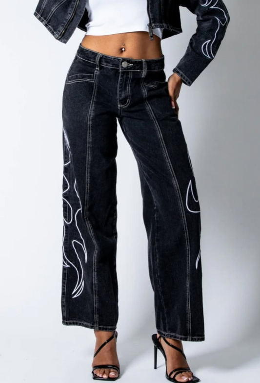 Liquor N poker - NOLA - Washed Black Relaxed Low-Rise Jean with Applique Detail