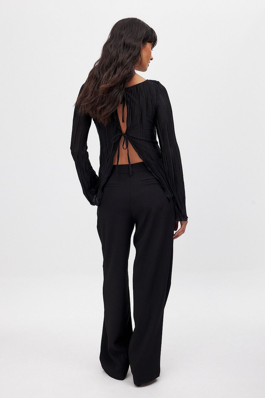 Back Tie Strap Long Sleeve Top