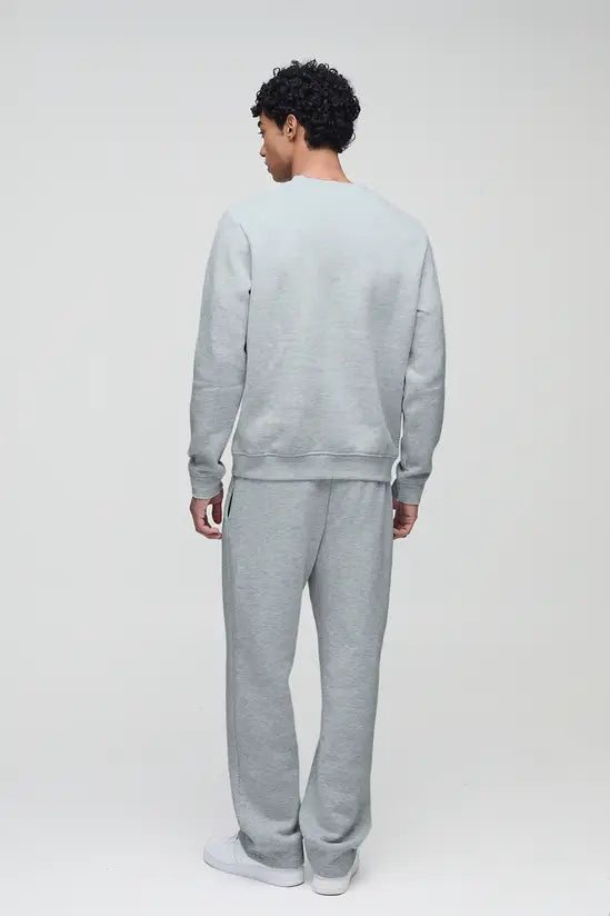 boohooMAN Essential Regular Fit Crew Neck Sweatshirt