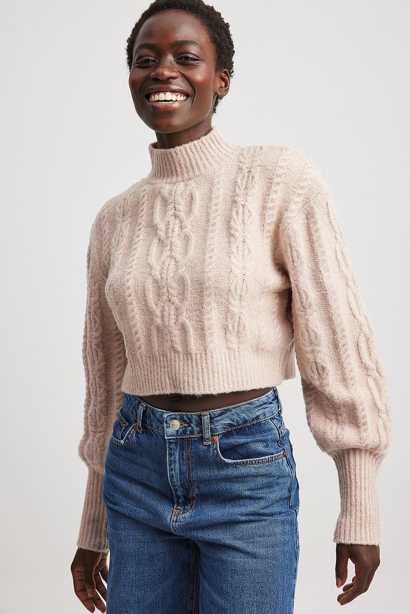 Cable Knitted Short Sweater