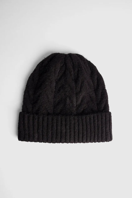 Cableknit Beanie