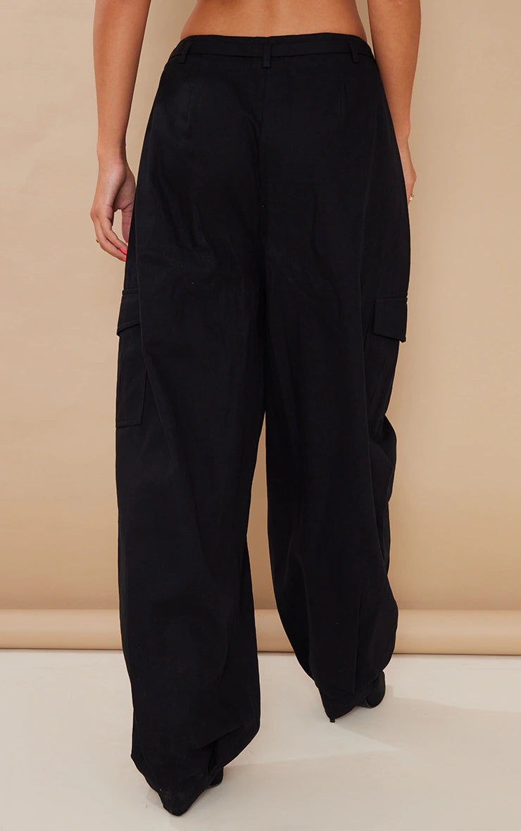 Black Baggy Low Rise 90’S Cargo Pants