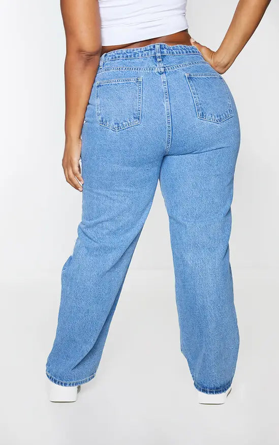 PRETTYLITTLETHING Plus Mid Blue Ripped Straight Leg Jeans