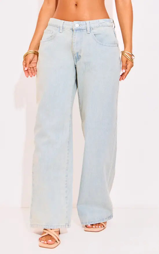 Petite Vintage Bleach Wash Low Rise Boyfriend Jeans
