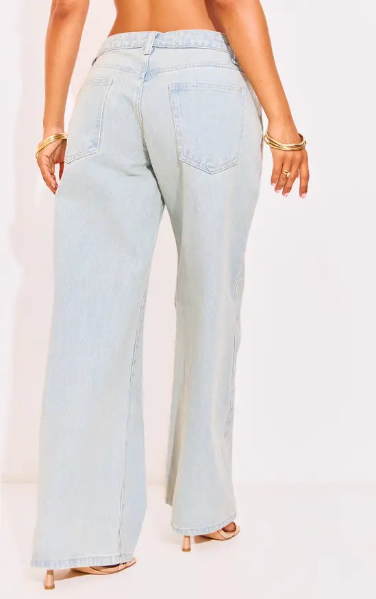 Petite Vintage Bleach Wash Low Rise Boyfriend Jeans