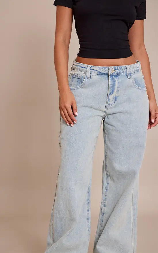 Petite Vintage Bleach Wash Low Rise Boyfriend Jeans