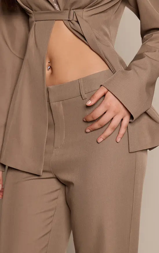 PrettyLittleThing Wide Leg Tailored Trousers