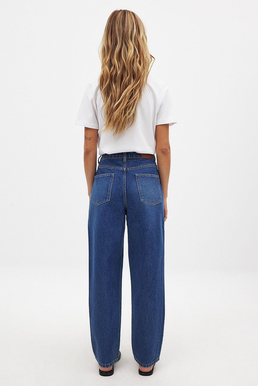 NAKD - Cropped Scallop Detail Denim
