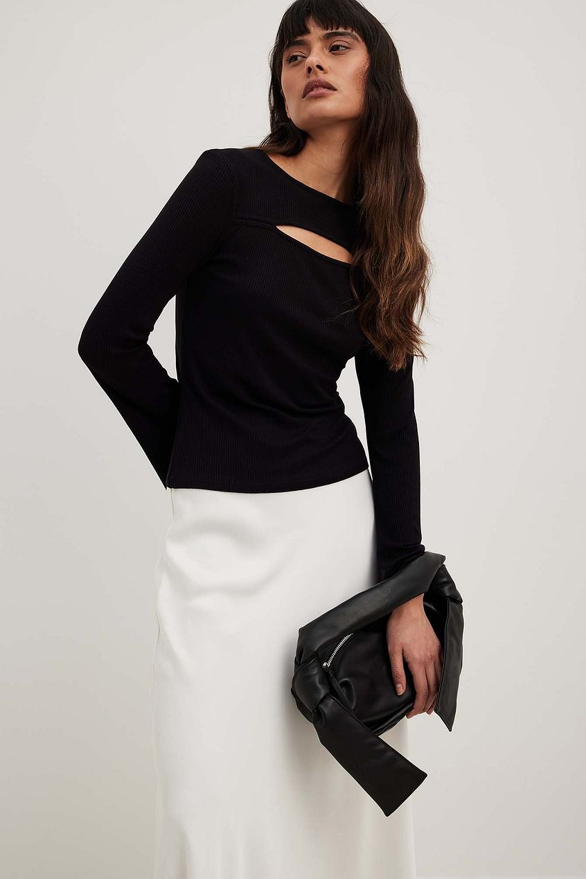Na-kd Cut Out Trumpet Sleeve Top