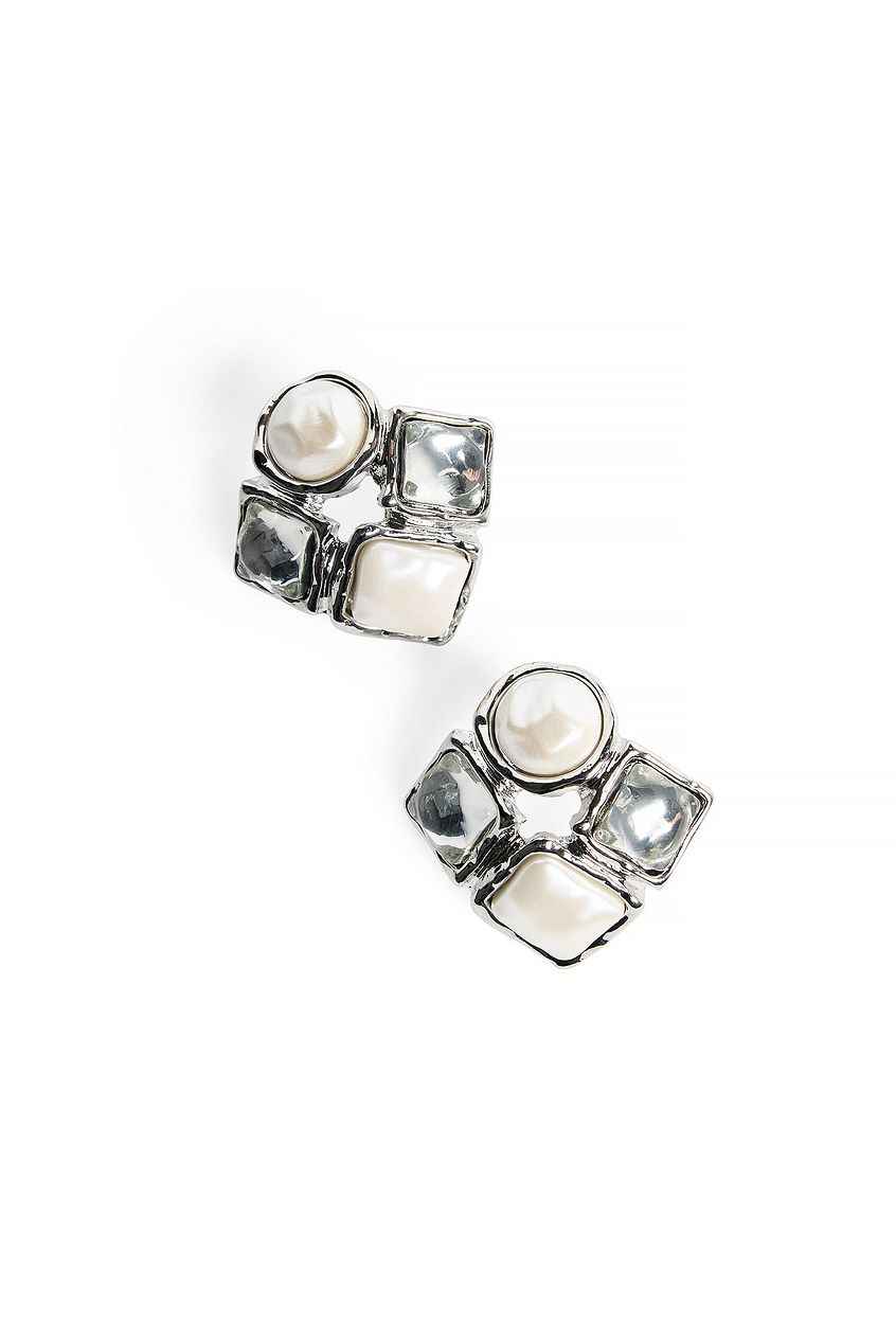 Na-kd Squared Pearl Stone Earrings
