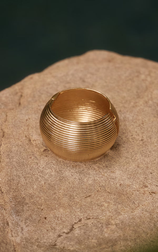 Gold Rib Detail Bangle