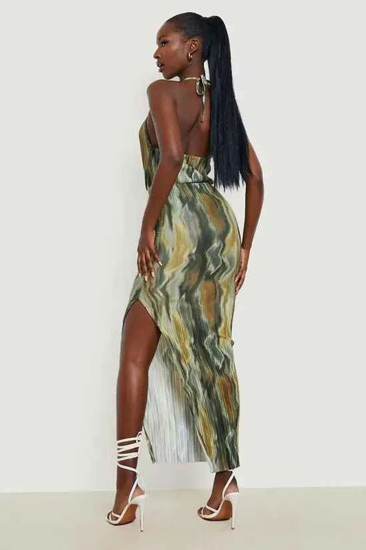 boohoo Printed Plisse Maxi Dress