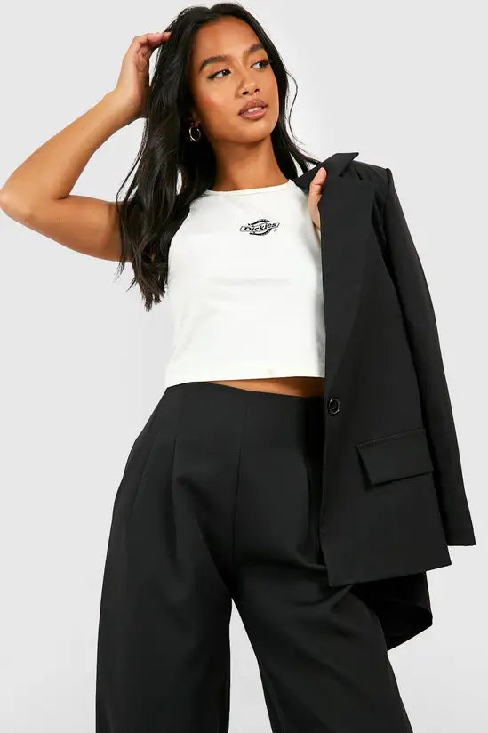 boohoo Petite Tailored Relaxed Woven Trouser