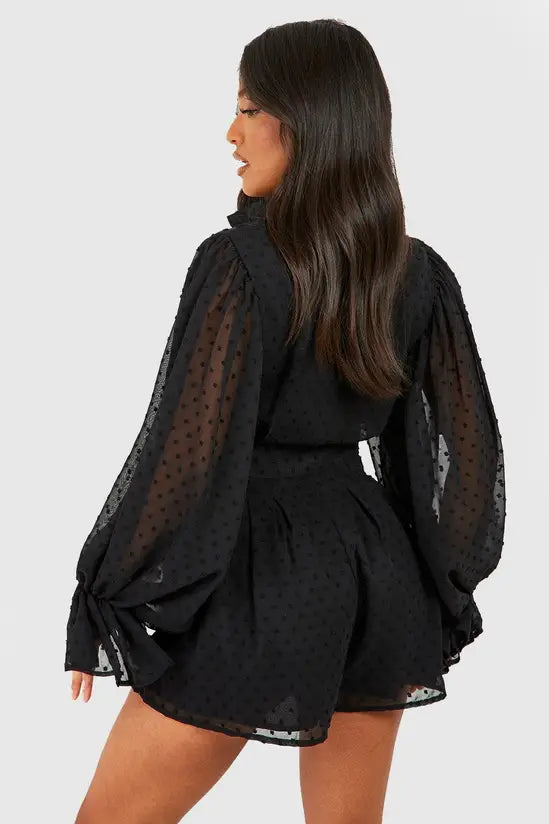 Boohoo - Petite Dobby Chiffon Volume Sleeve Playsuit