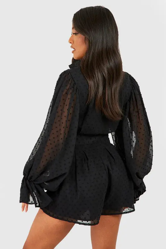 Boohoo - Petite Dobby Chiffon Volume Sleeve Playsuit