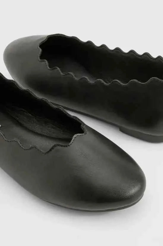 Boohoo Wide Fit Scallop Edge Ballet Flats