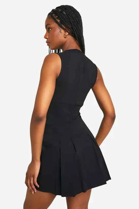 Boohoo - Tall Bengaline Pleated Playsuit
