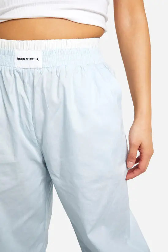 Boohoo - Petite Contrast Waistband Trouser