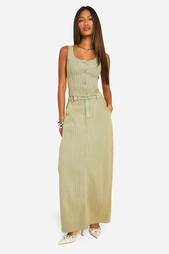 boohoo Tinted Wash Denim Crop Top