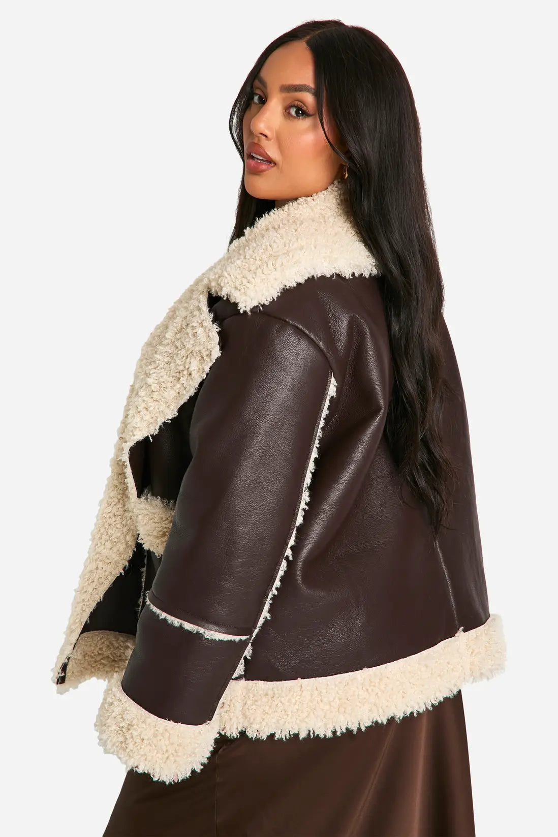 Boohoo - Plus Borg Trim Jacket