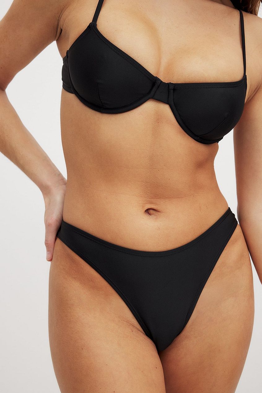 Na-kd High Cut Bikini Panty